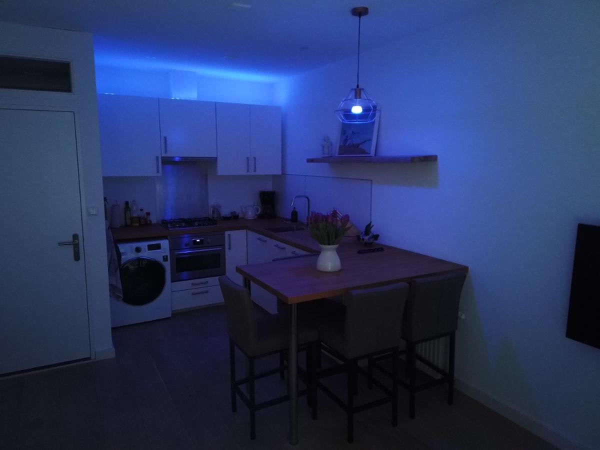 2-Room Apartment + 2 E-Bikes Alkmaar Eksteriør bilde